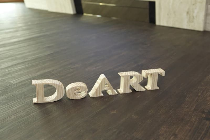 Кварцвиниловая плитка "DeArt Floor" Lite Орех Пекан (935*187*2,0мм) — купить в Сочи