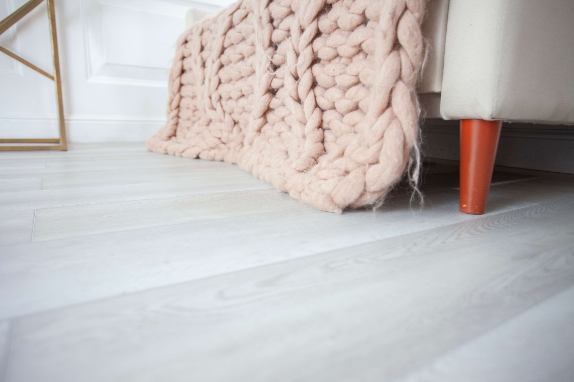 SPC ламинат «Damy Floor» Дуб Зимний (1220*180*4 мм) — купить в Сочи