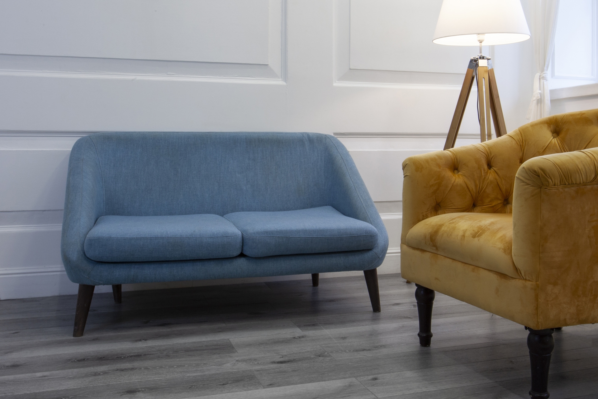 Усовершенствованная кварц-виниловая плитка «Damy Floor» Дуб Сильвер (1227*187*2,5 мм) — купить в Сочи