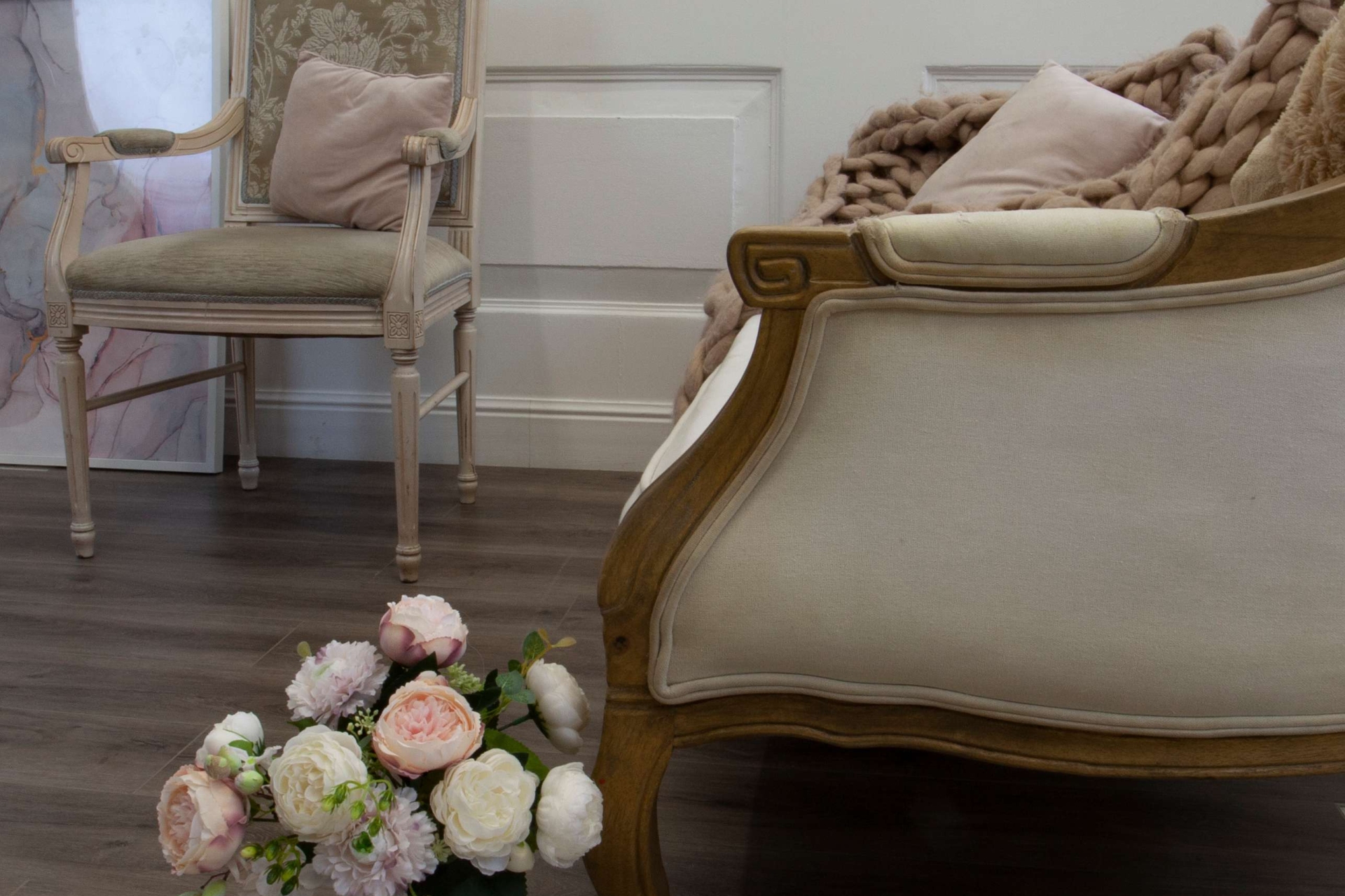 Усовершенствованная кварц-виниловая плитка «Damy Floor» Дуб Кантри (1227*187*2,5 мм) — купить в Сочи