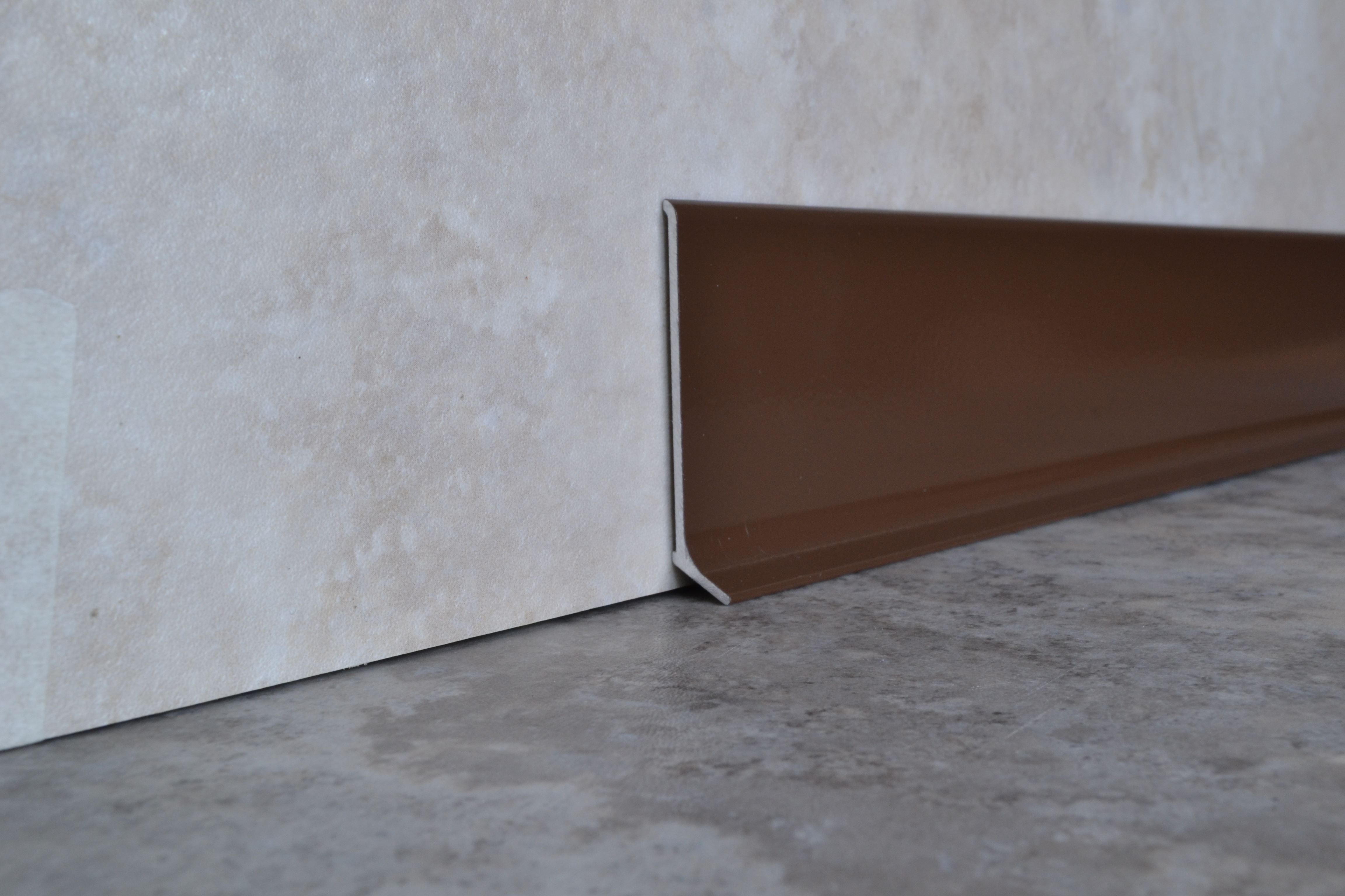 Плинтус алюминиевый L-образный шоколад (2500*11*60 мм) — купить в Сочи