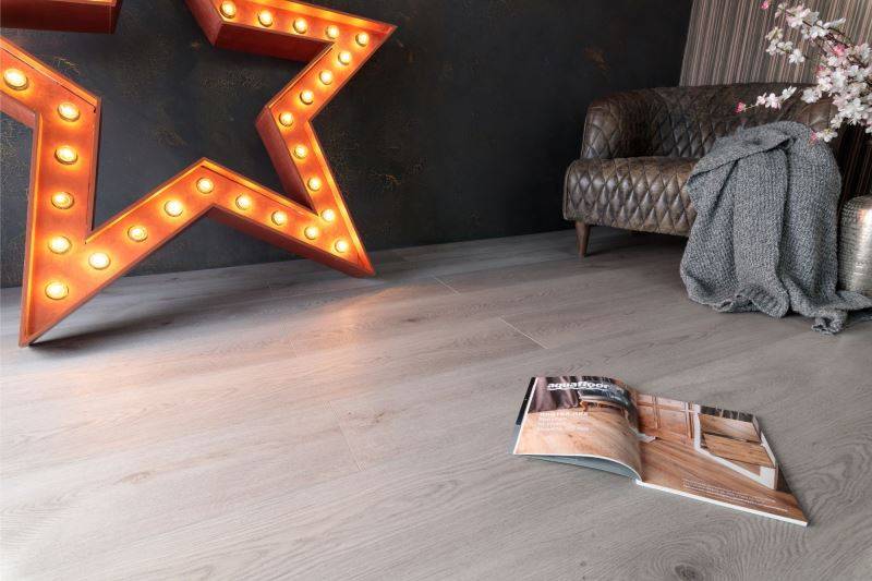 Замковая ПВХ плитка "Aquafloor" AF8022XXL (1800*228*8 мм) — купить в Сочи