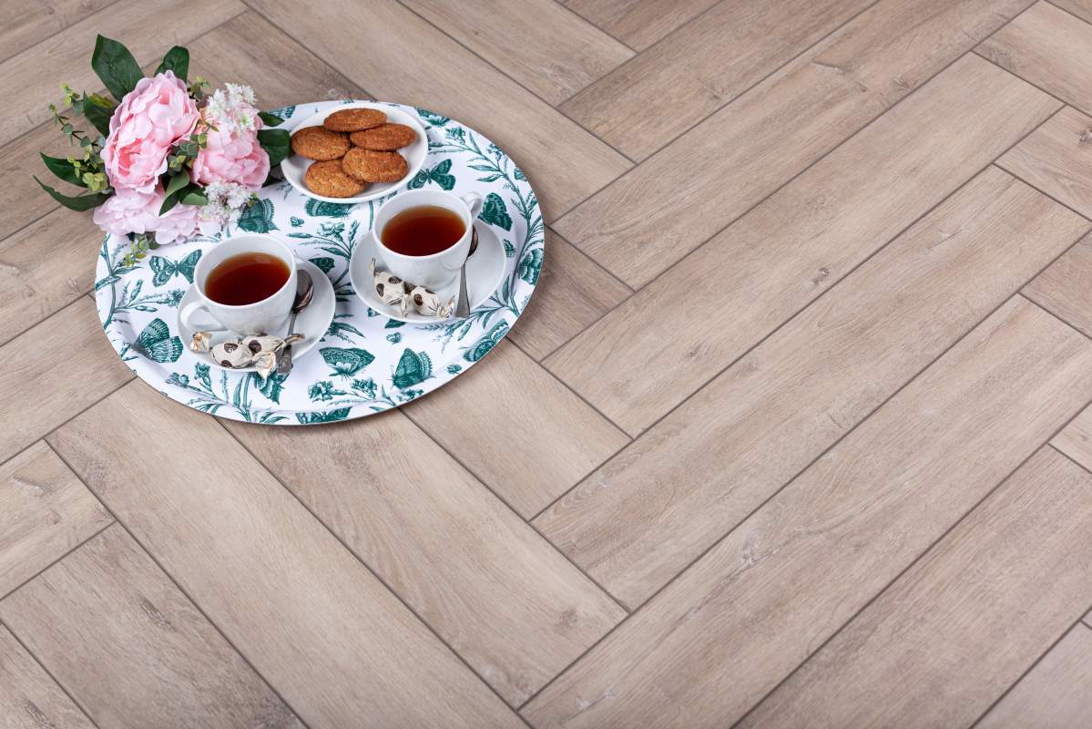 Замковая ПВХ плитка "Aberhof" Carmelita 0532 (615*123*5 мм) — купить в Сочи