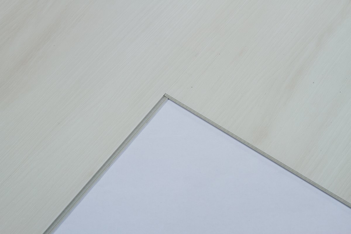 SPC ламинат "OneFloor" ЕСО 8055 (1220*184*4 мм) — купить в Сочи