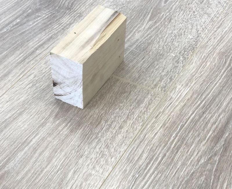 Ламинат "SunFloor" 8/32 4V Дуб Джонсон 32 (1380*193*8 мм) — купить в Сочи