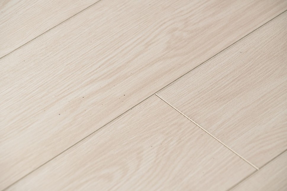 Виниловый ламинат "Bonkeel" Style Дуб Фокси (1200*125*4 мм) — купить в Сочи
