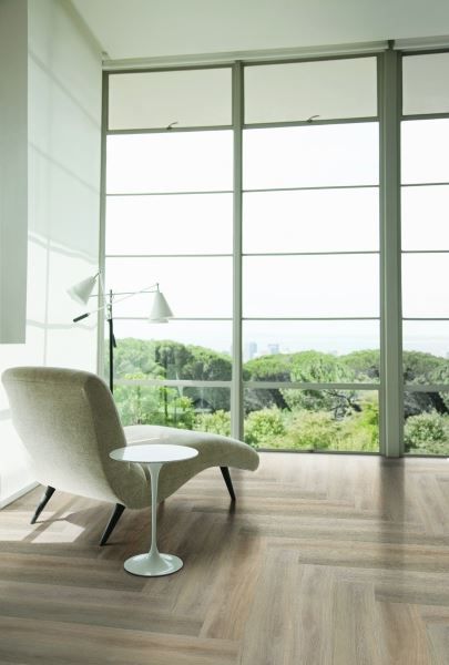 Кварцвиниловая плитка "LG" Орешник классический (1200*180*2 мм) — купить в Сочи