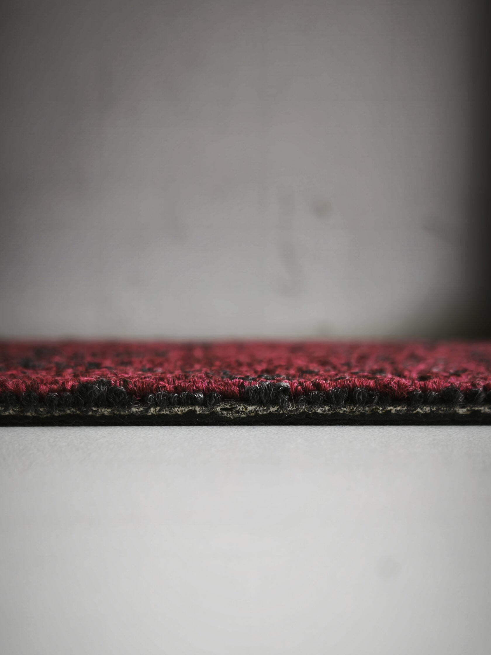 Ковровая плитка "Bonkeel" Sunrise Red (500*500*5 мм) — купить в Сочи