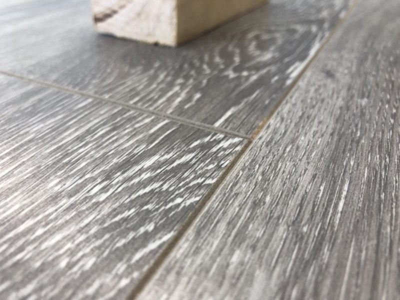 Ламинат "SunFloor" 8/32 4V Дуб Гвинея 34 (1380*193*8 мм) — купить в Сочи