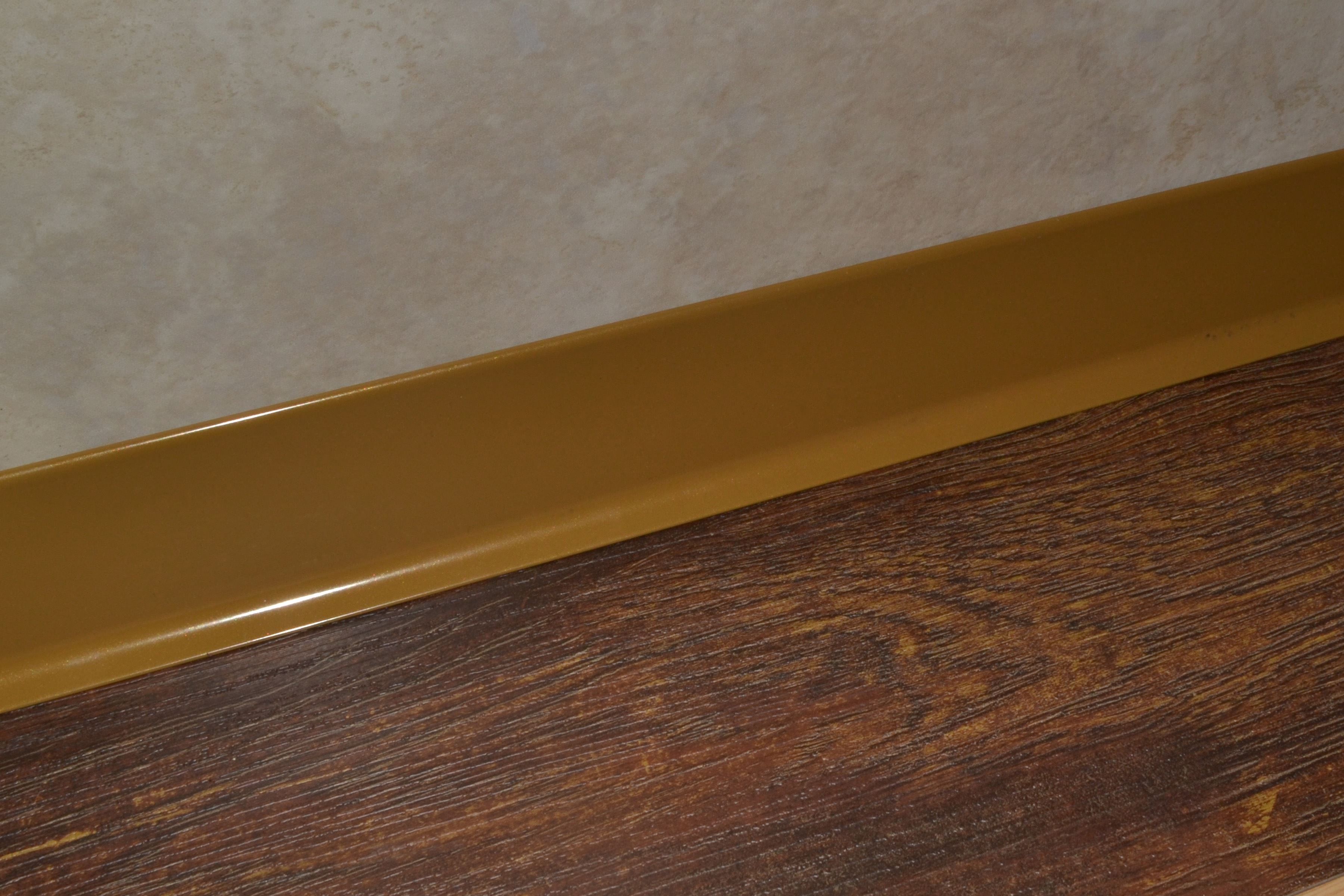 Плинтус алюминиевый L-образный золотой (2500*11*60 мм) — купить в Сочи