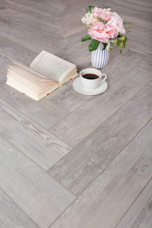 Замковая ПВХ плитка "Aberhof" Carmelita 1687 (615*123*5 мм) — купить в Сочи