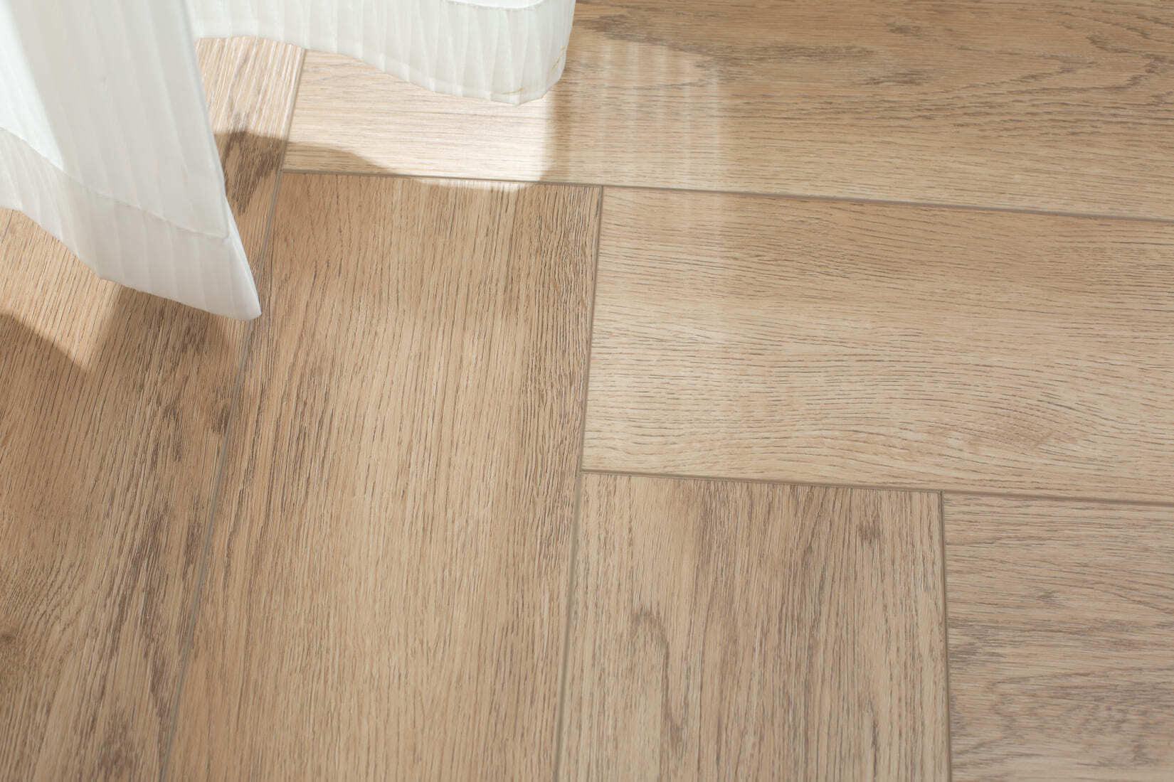 Плитка SPC "OneFloor" 3028 А,В  ЁЛКА (640*128*4 мм) — купить в Сочи