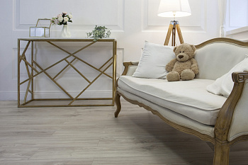 Усовершенствованная кварц-виниловая плитка «Damy Floor» Дуб Белый (1227*187*2,5 мм) — фото и характеристики